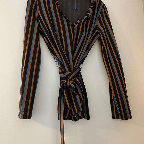 Zara Longsleeved Striped Top with Belt Detail - Picture 2 of 3